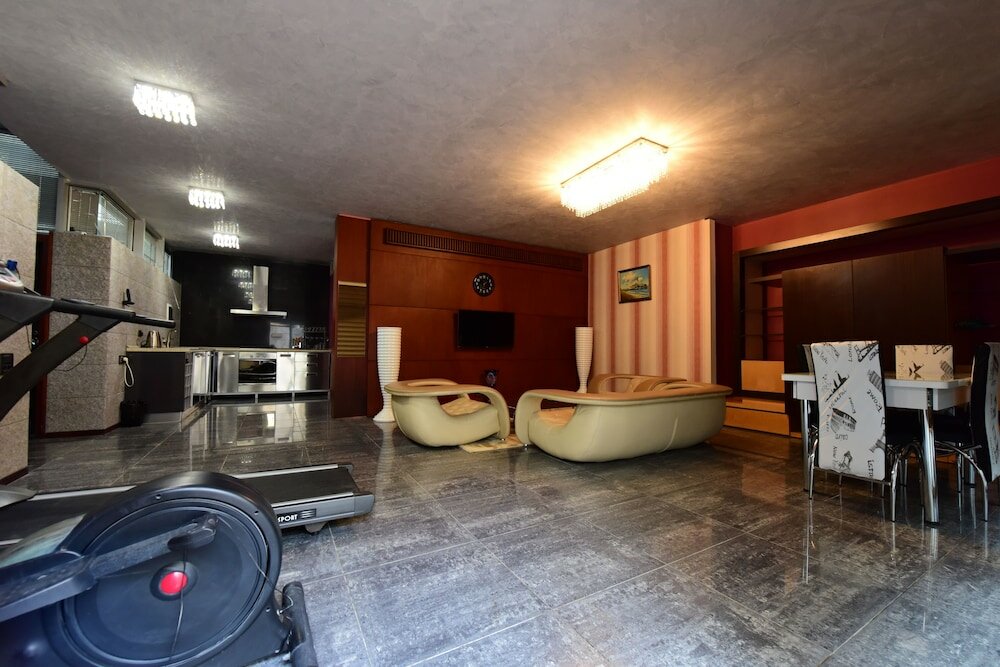 Фото Deluxe City Hotel