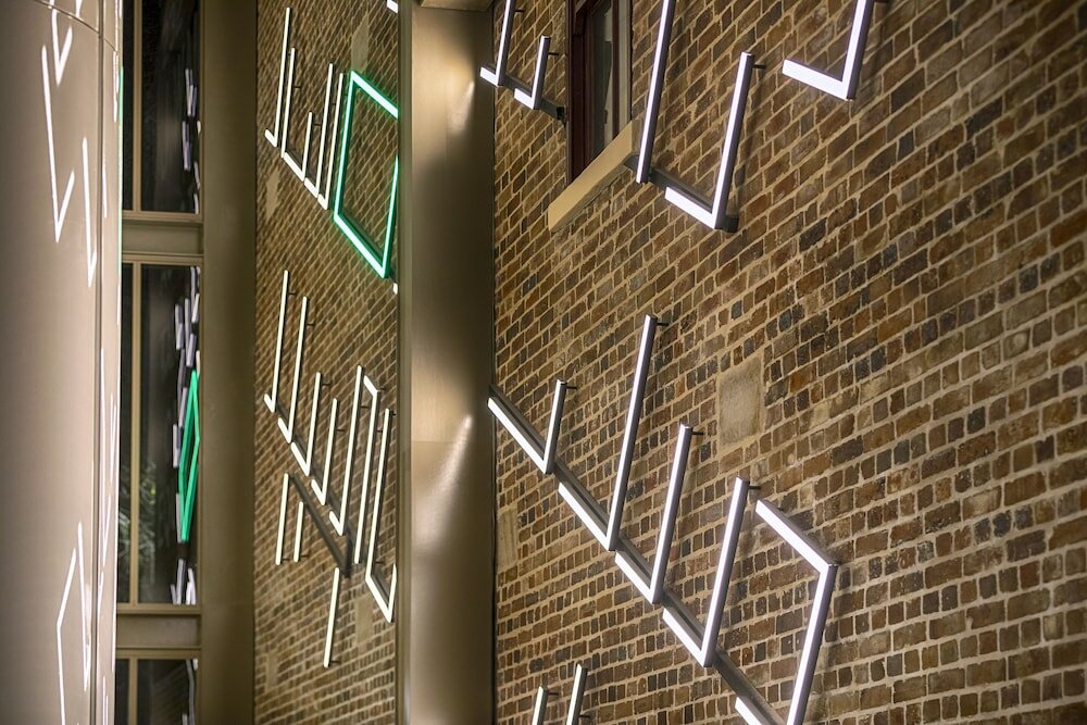 Фото Meriton Suites Sussex Street