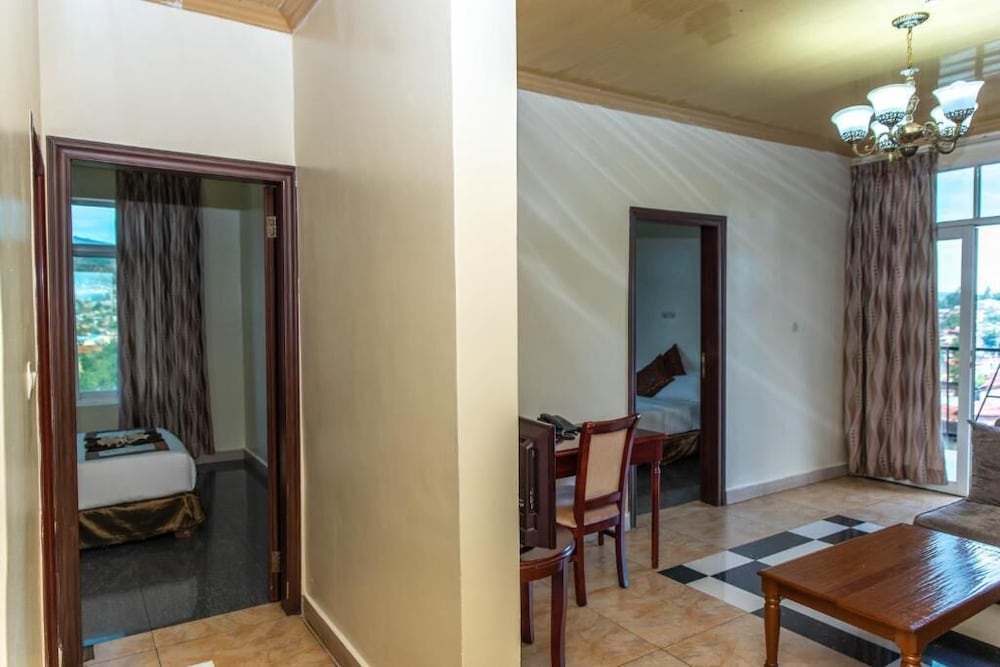 Фото Kigaliview Hotel & Apartments