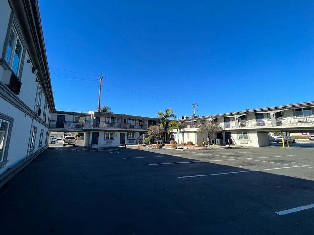 Фото Santa Fe Inn Los Angeles