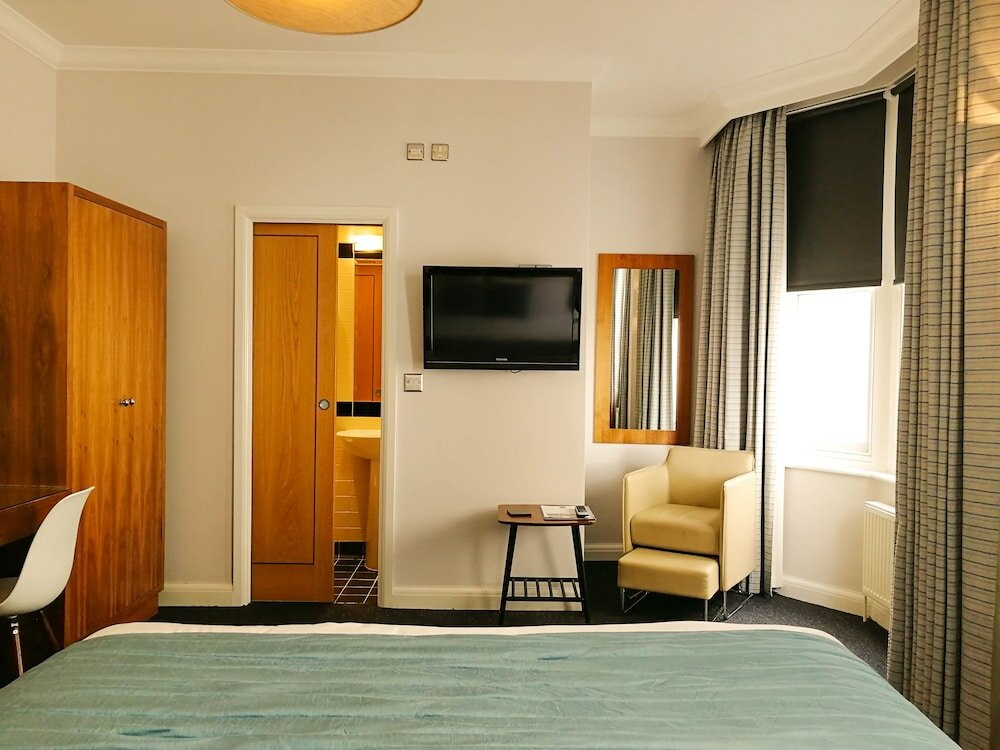 Фото Legends Hotel Brighton