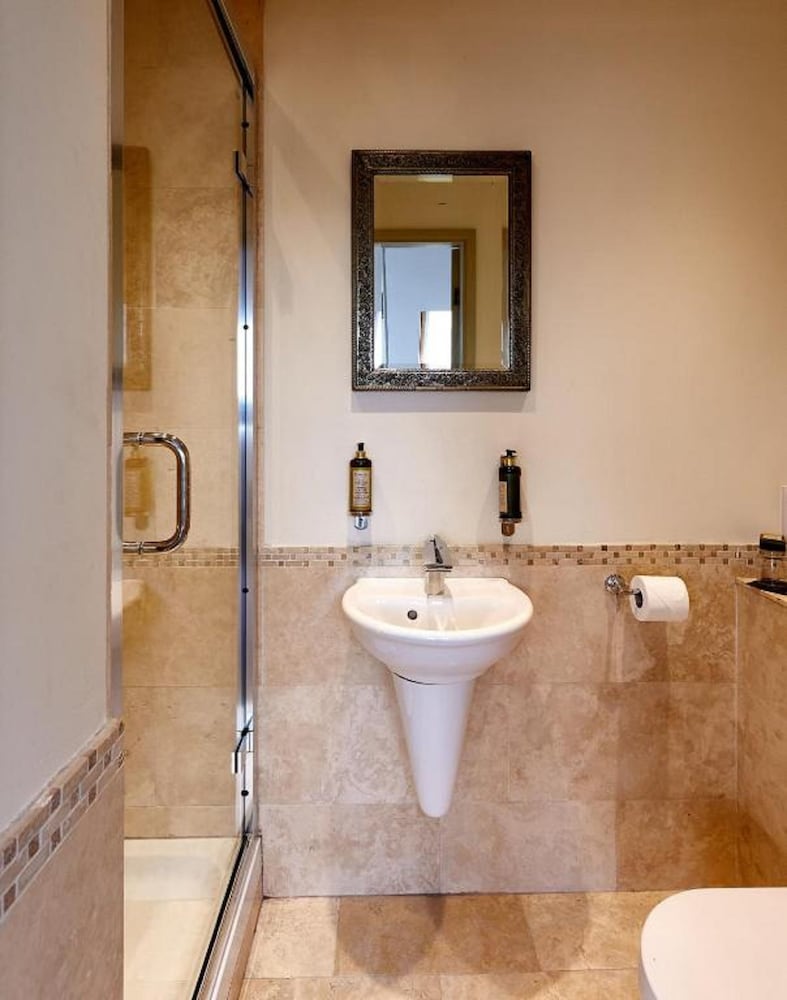 Фото Dorian House