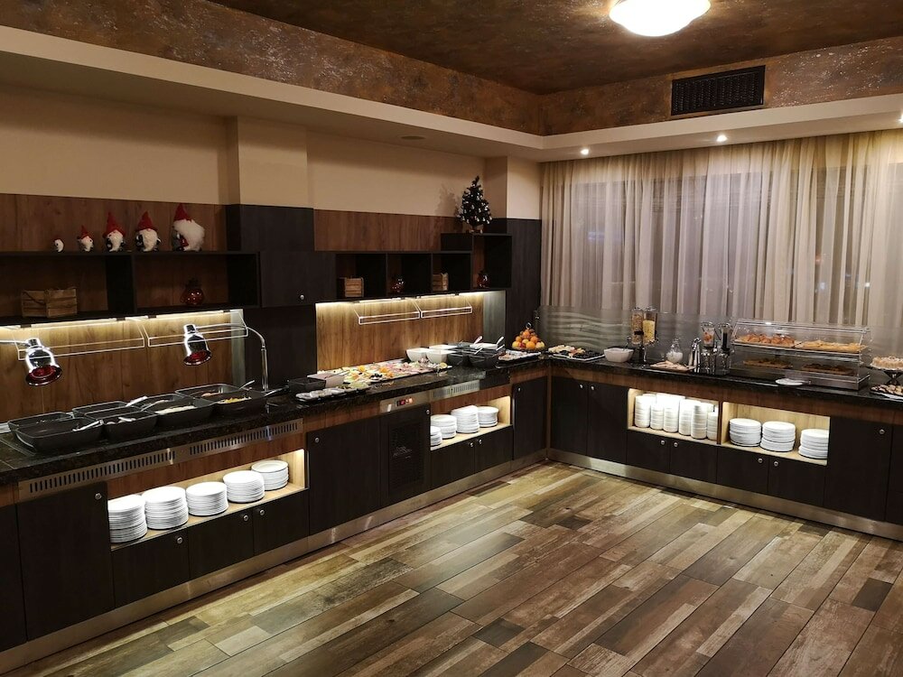 Фото Golden Tulip Varna