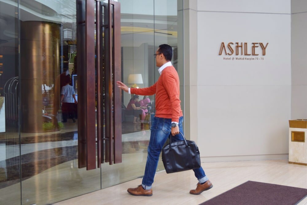 Фото Ashley Wahid Hasyim