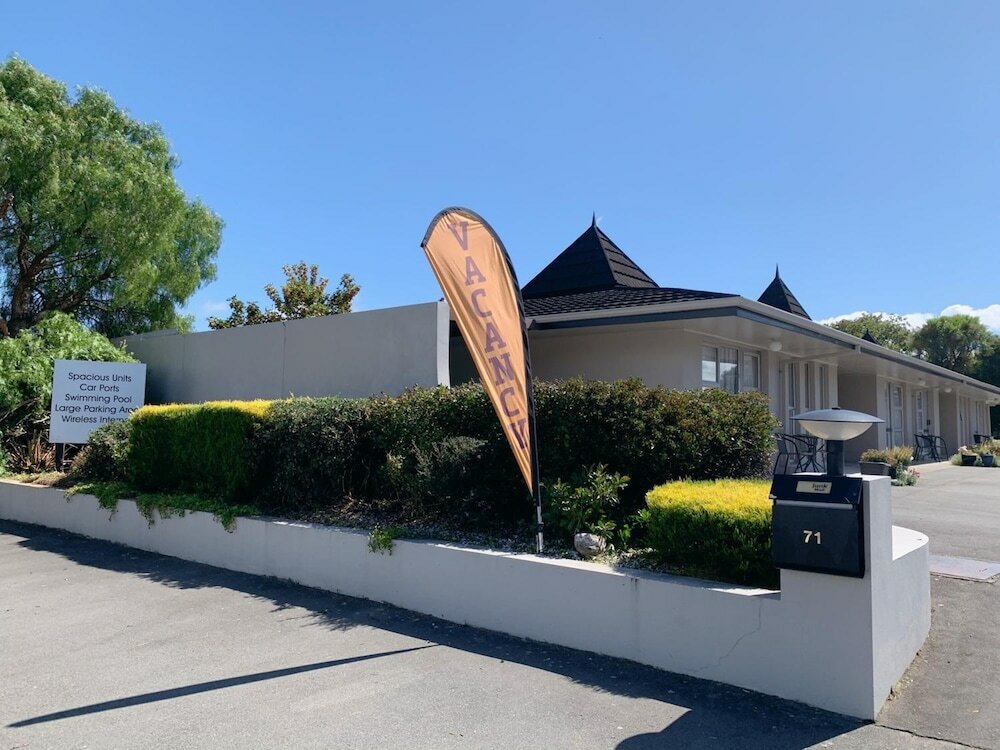 Фото Montana Lodge Motel