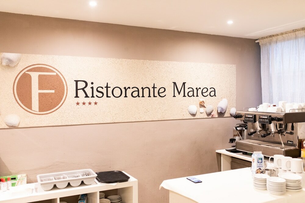 Фото Ferretti Beach Hotel