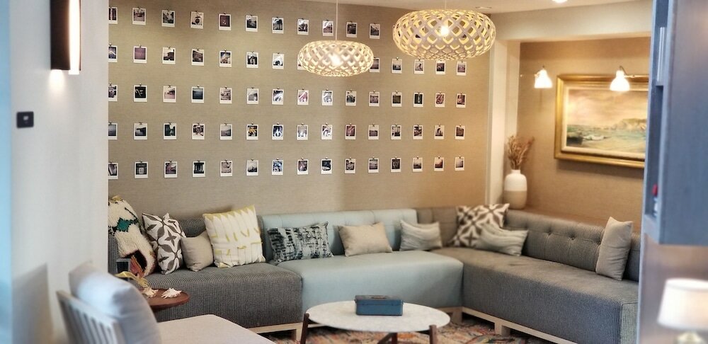 Фото Sandcastle Hotel on the Beach