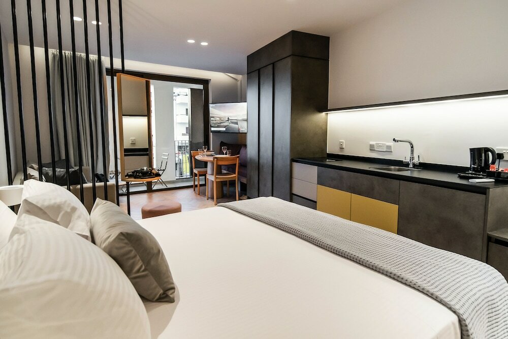 Фото Alinea Suites Limassol Center