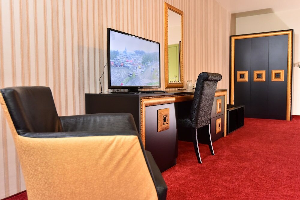 Фото Hotel Elegance