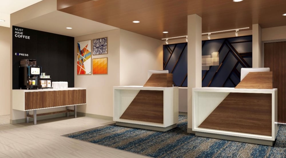 Фото Ramada Limited Redding