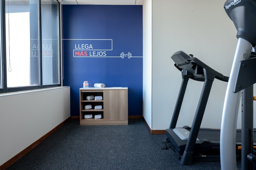 Фото City Express Plus Satelite