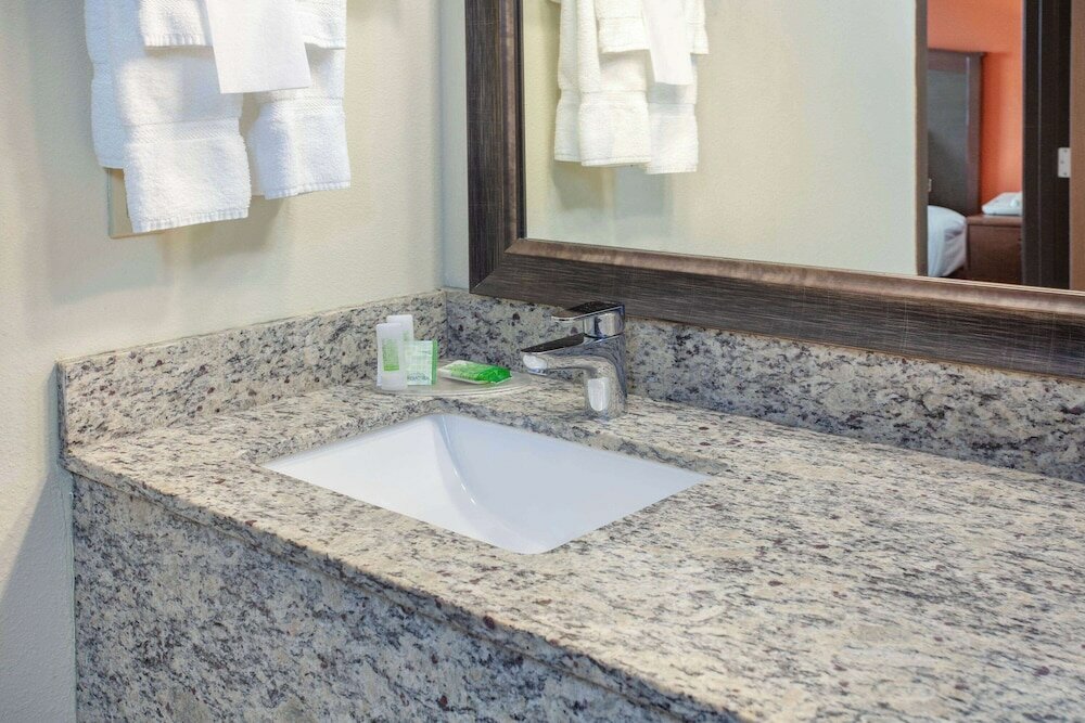 Фото AmericInn by Wyndham St. Cloud