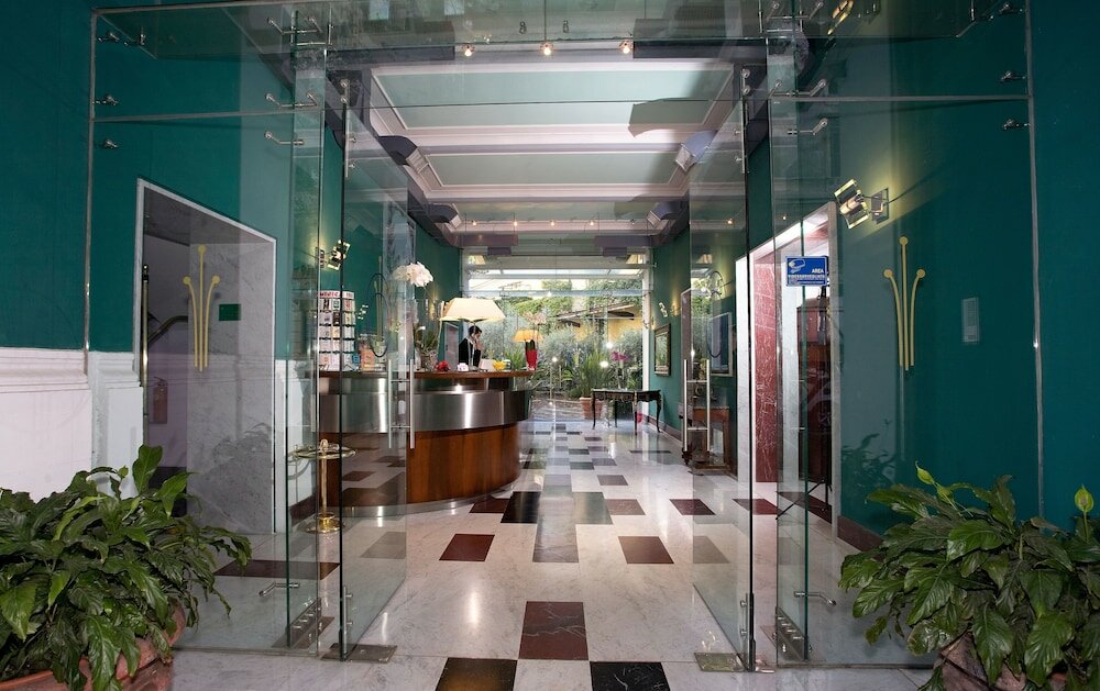 Фото Ateneo Garden Palace