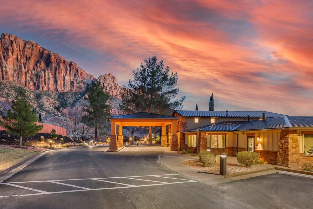Фото Best Western Plus Zion Canyon Inn & Suites