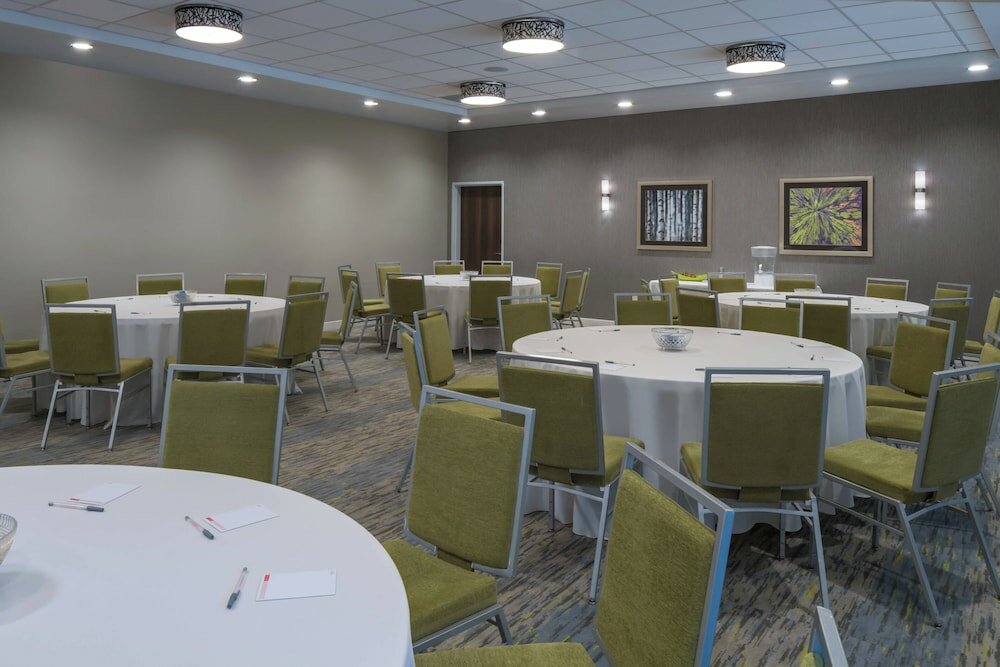 Фото TownePlace Suites by Marriott Chicago Schaumburg