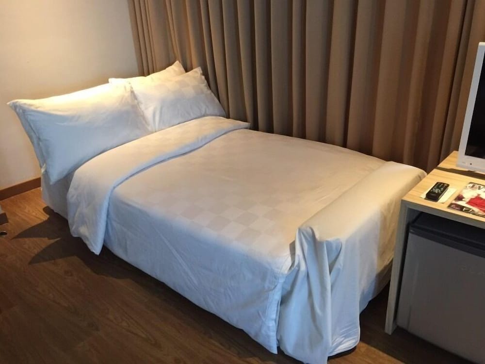 Фото M Premiere Hotel