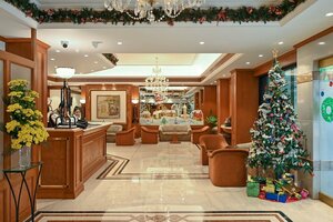 Гостиница Fariyas Hotel