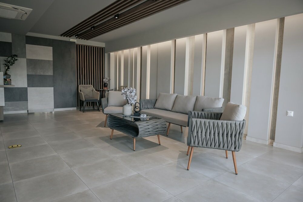 Фото Elizabeth Queen Luxuxy Rooms