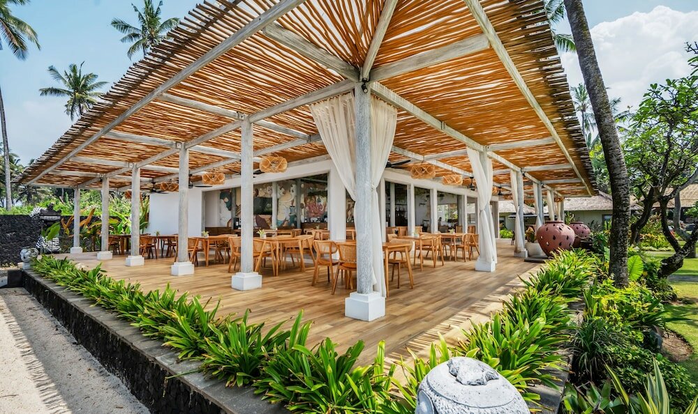 Фото Nirwana Beach & Resort