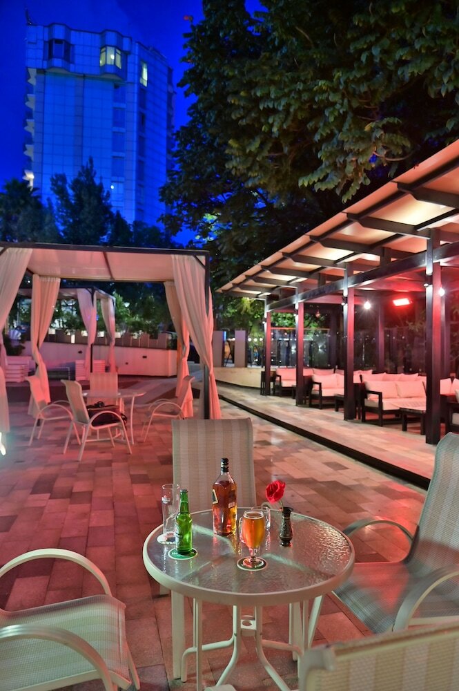 Фото De Leopol Hotel