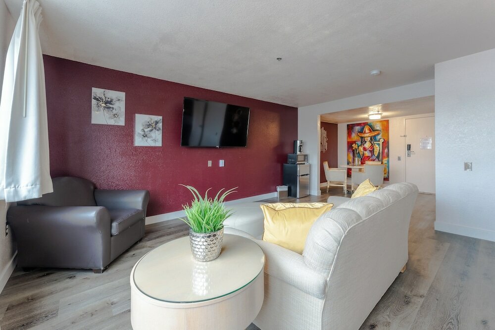 Фото Lucky Club Casino and Hotel