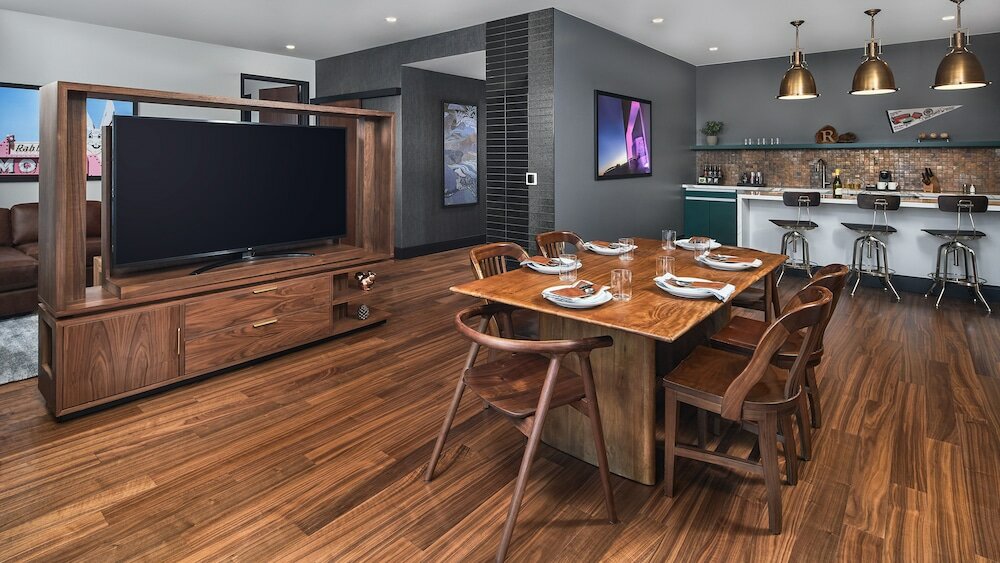 Фото The Rally Hotel at McGregor Square