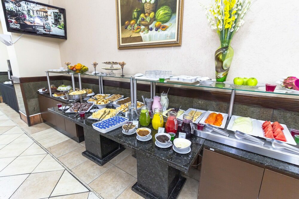 Фото Nacional Inn Curitiba Estação