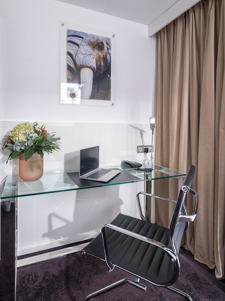 Фото Westotel Nantes Atlantique