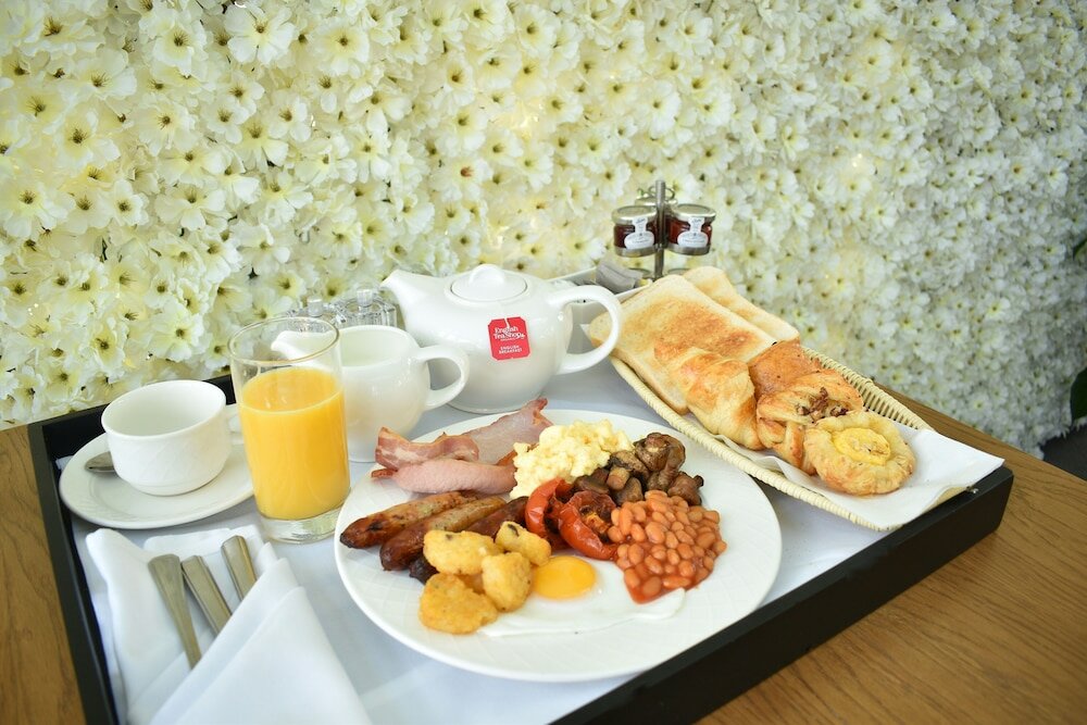 Фото The Elvetham