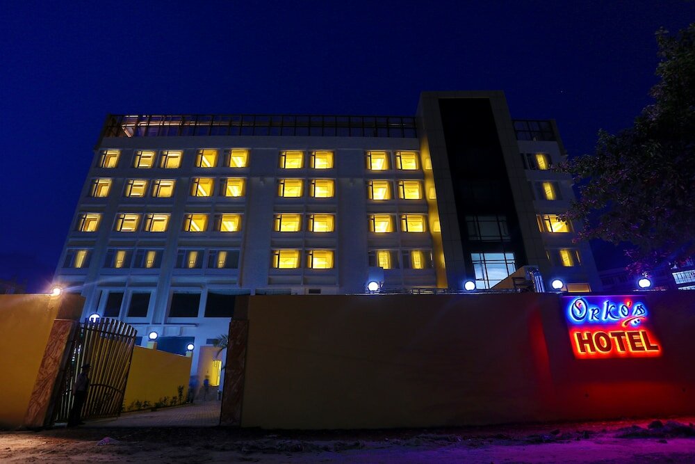 Фото отеля 1