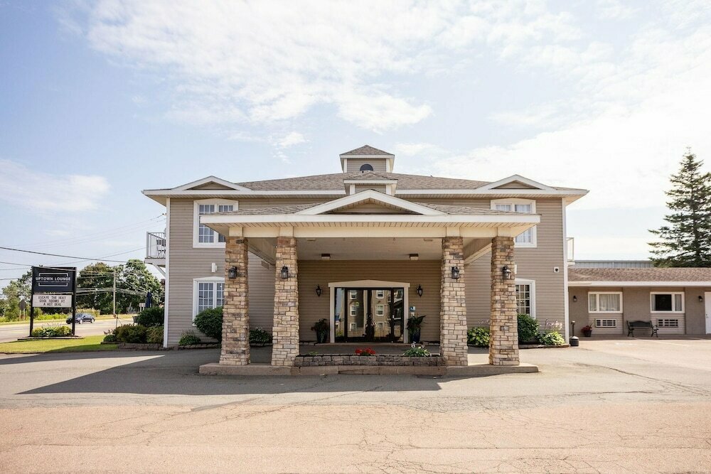 Hotel Canadas Best Value Inn & Suites Charlottetown, Charlottetown, photo
