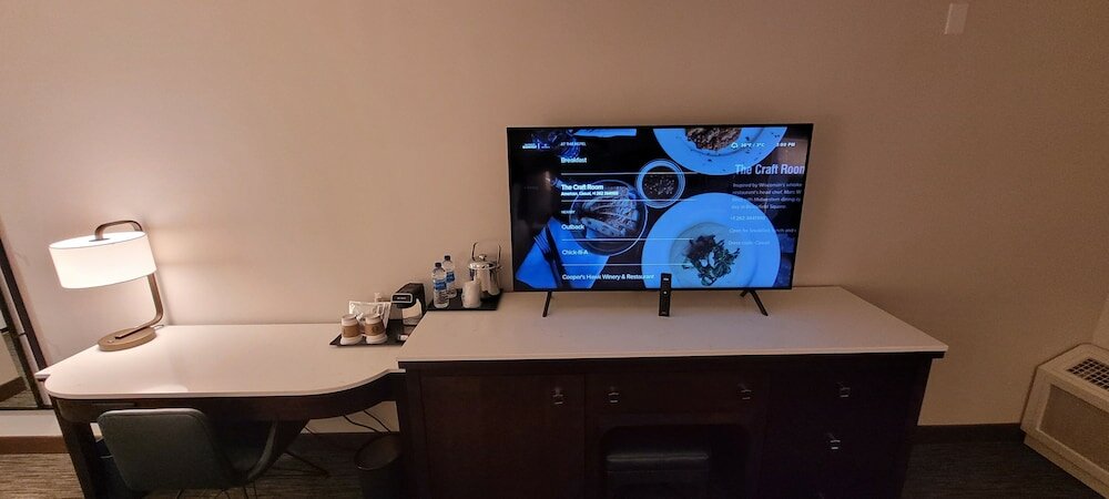 Фото Sheraton Milwaukee Brookfield Hotel