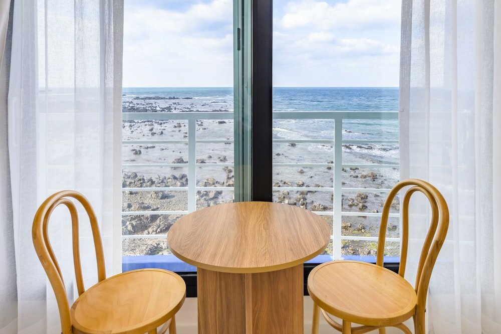 Фото On the Sea Pension