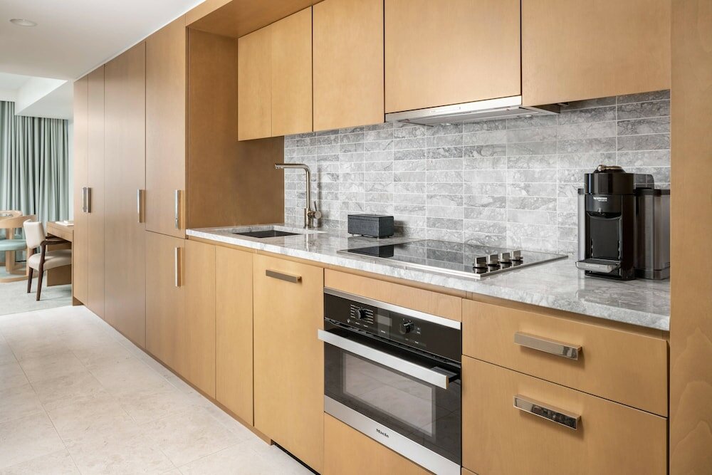 Фото The Ritz-Carlton Residences, Waikiki Beach