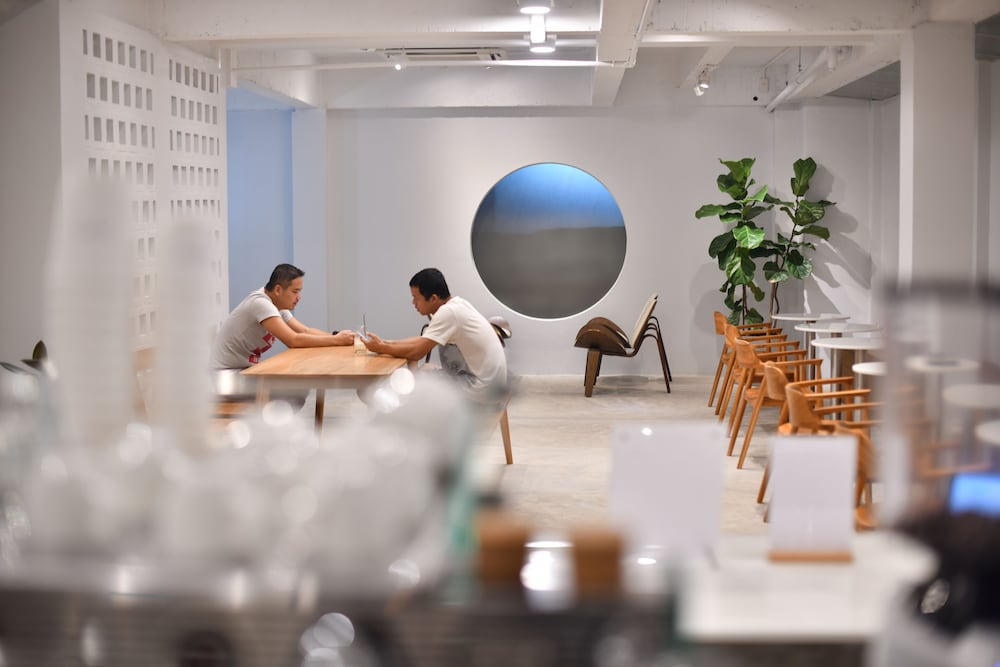 Фото At Kamala Hotel