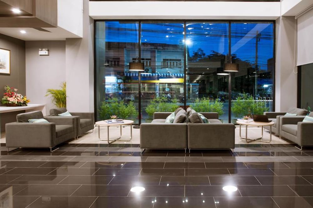 Фото отеля 2