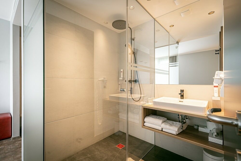 Фото Hotel Rocket Rooms Velden