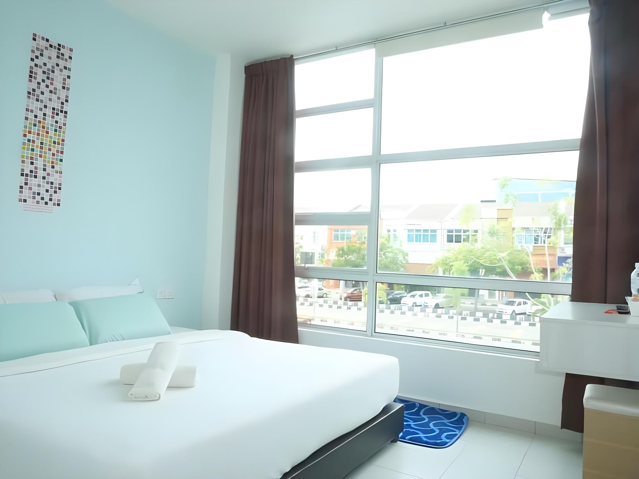 Фото отеля 2