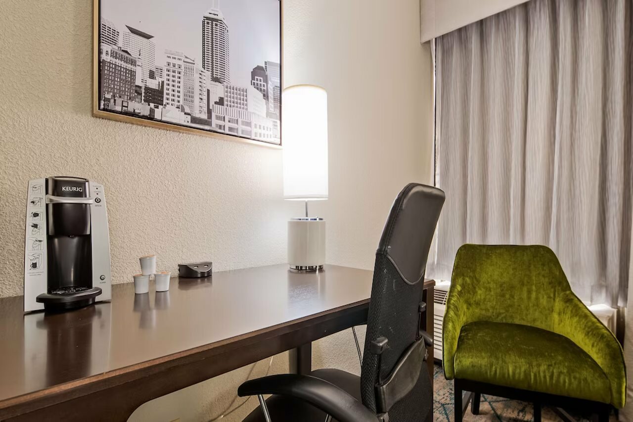 Фото Best Western Plus Indianapolis Nw Hotel