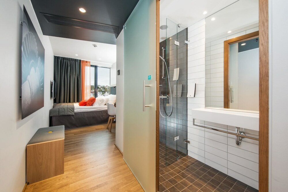 Фото Clarion Hotel The Edge