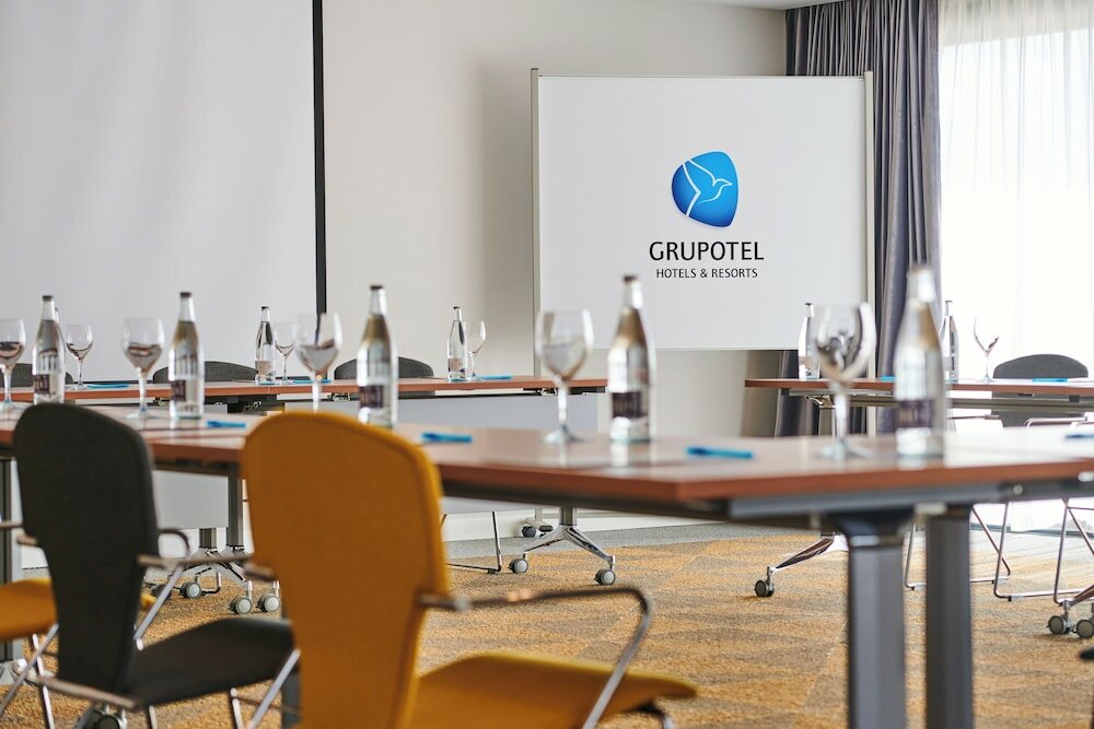 Фото Grupotel Playa de Palma Suites & SPA