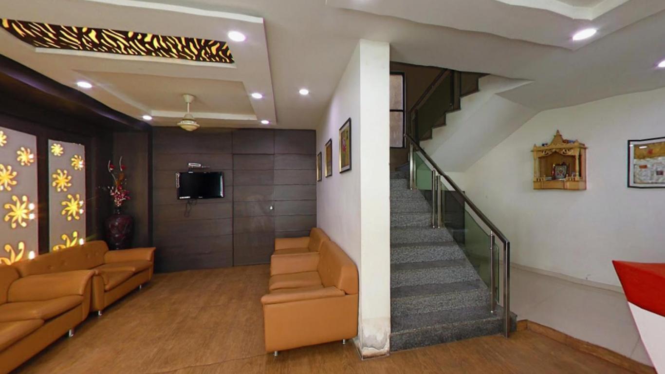 Фото Hotel Jyoti
