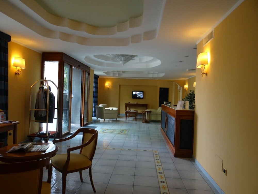 Фото Hotel Villa Albani