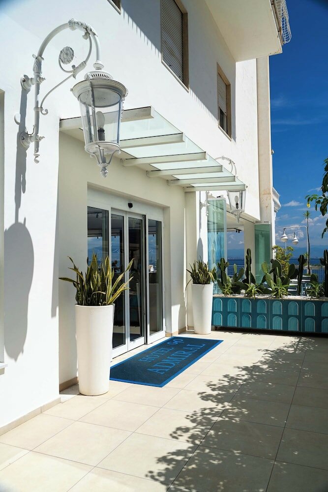 Фото Hotel Admiral Sorrento