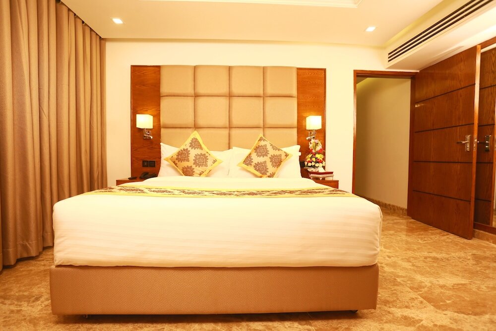 Фото Marino Royal Hotel