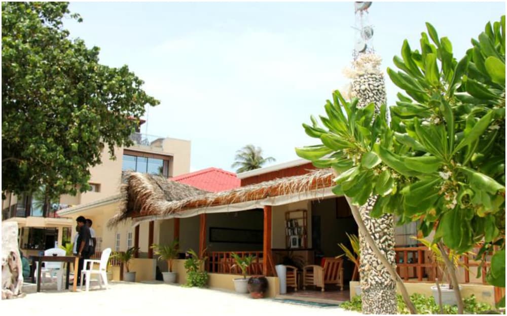 Фото Whiteshell Island Hotel & SPA