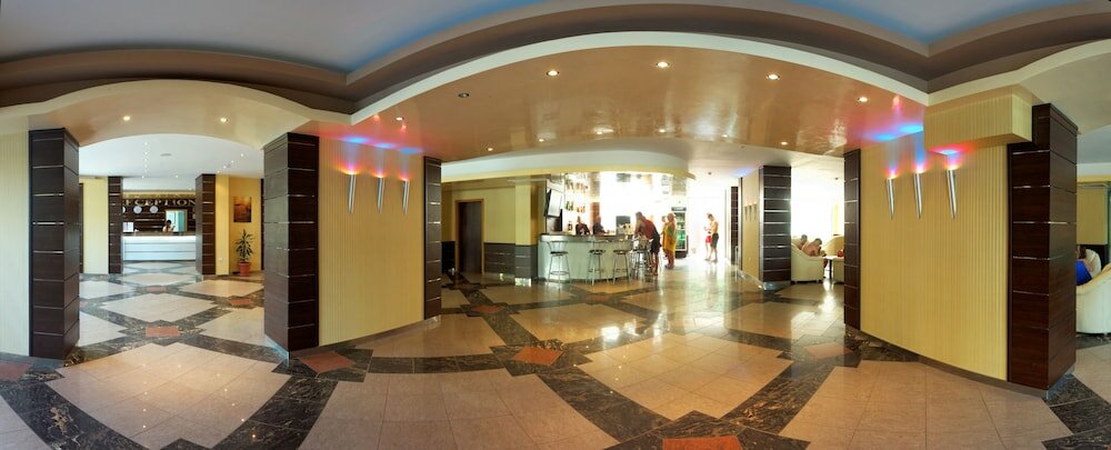 Фото Royal Hotel