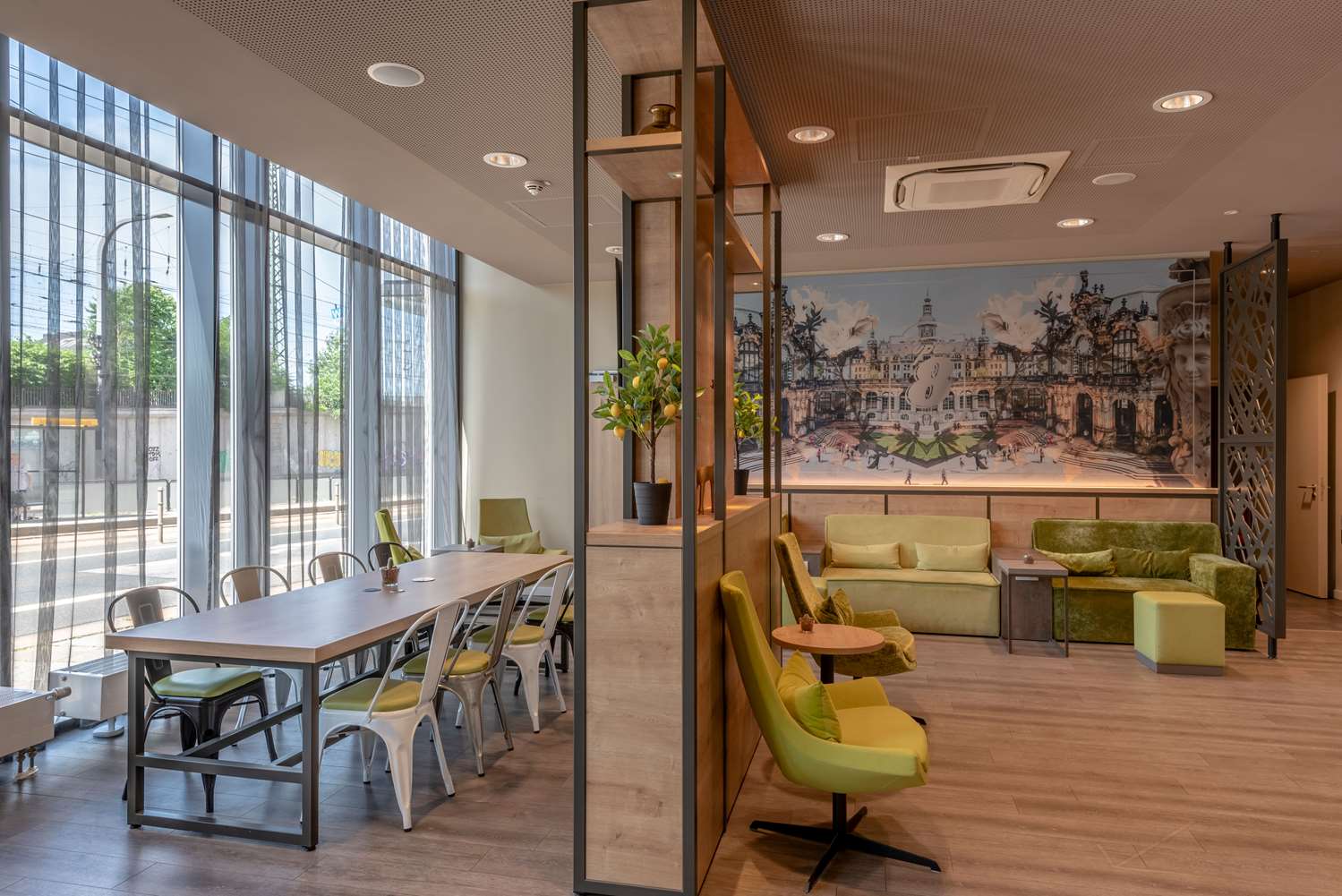 Фото Super 8 by Wyndham Dresden