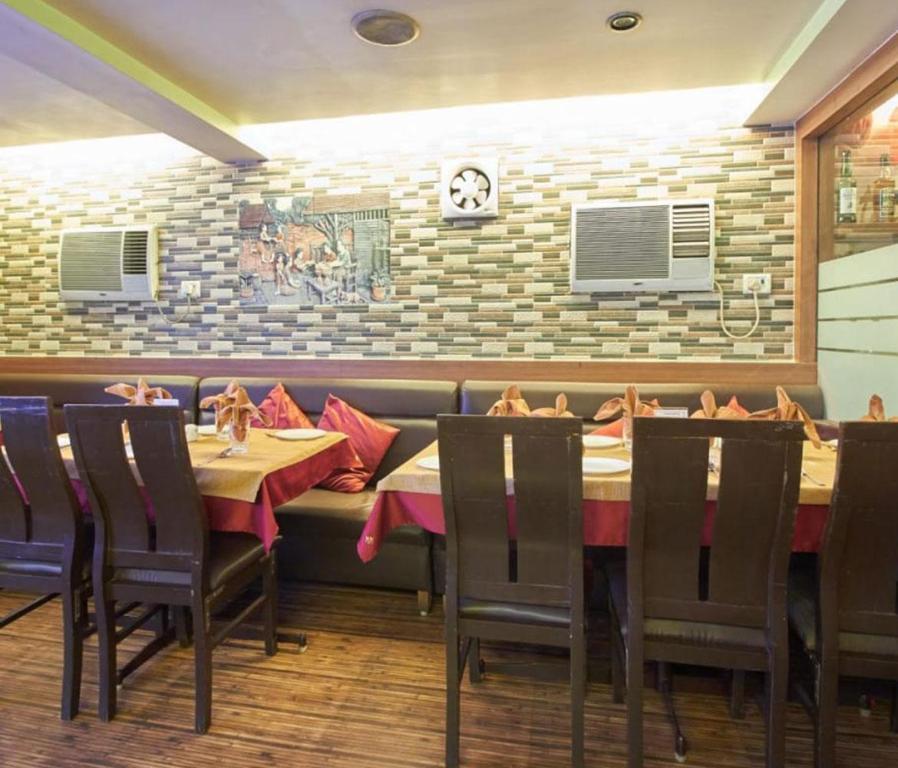 Фото Hotel Ratna Palace Residency