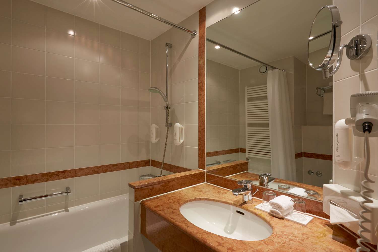 Фото 236041957965